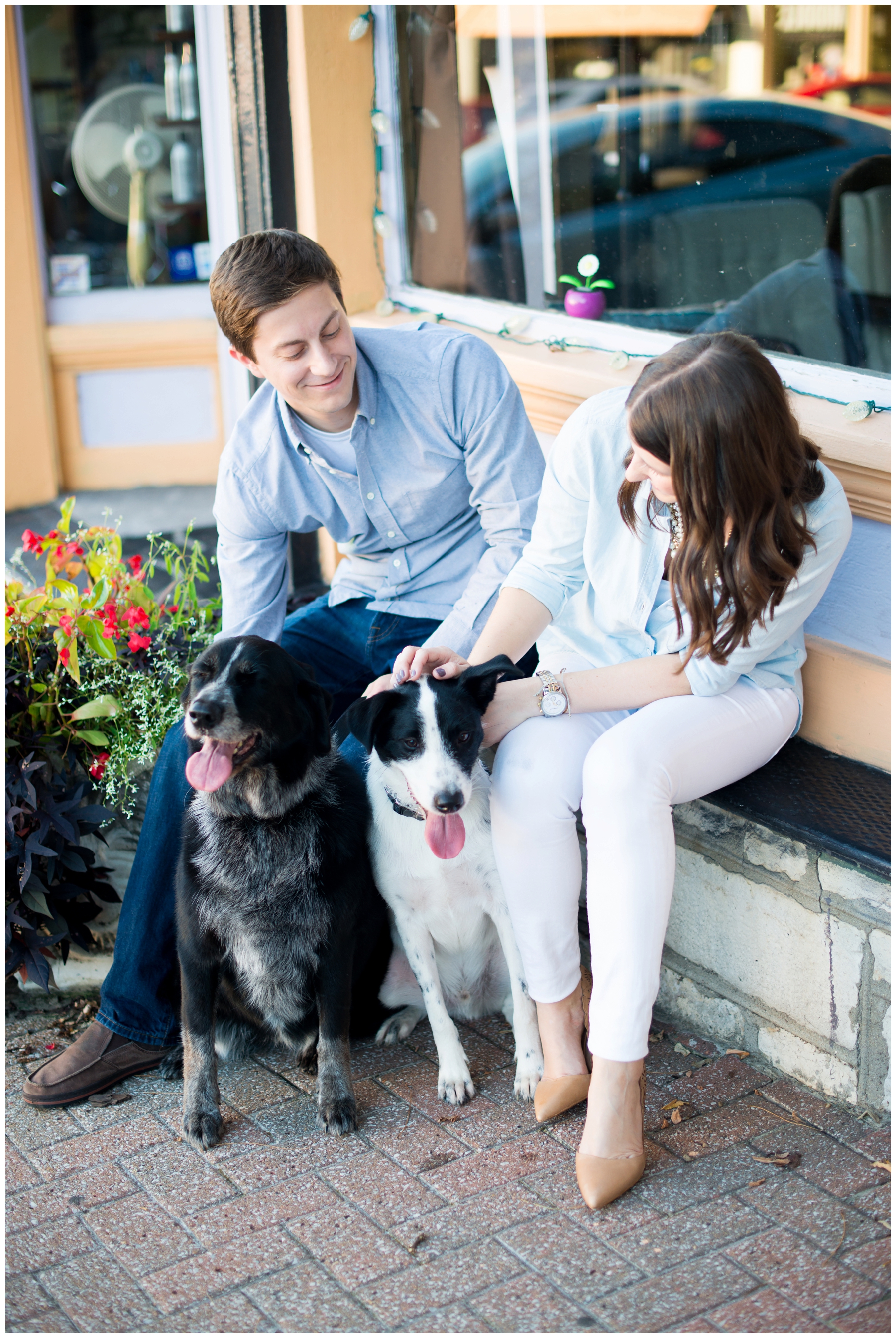 colorful-downtown-family-session-with-dogs-at-english-landing-park-parkville_0008