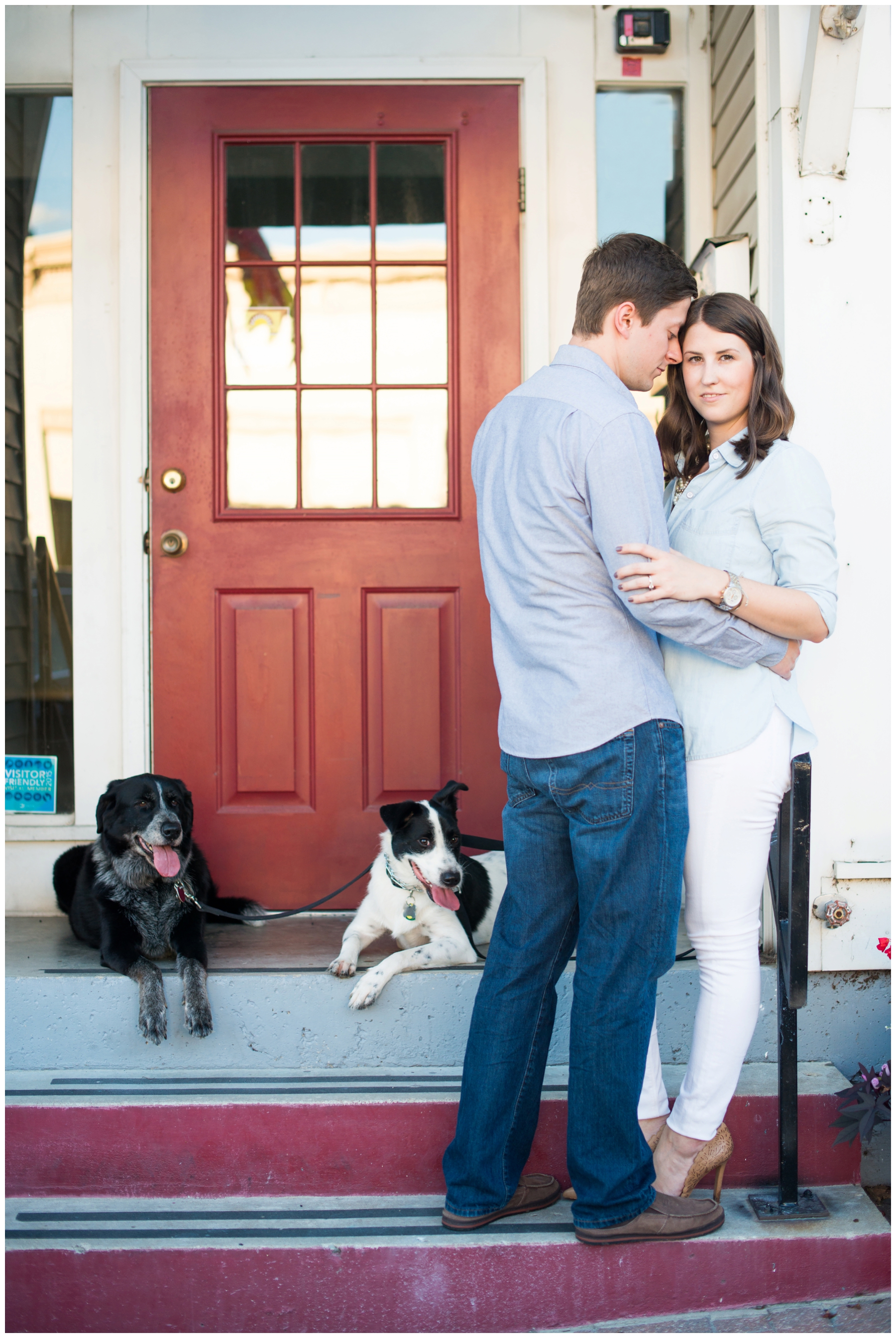 colorful-downtown-family-session-with-dogs-at-english-landing-park-parkville_0013