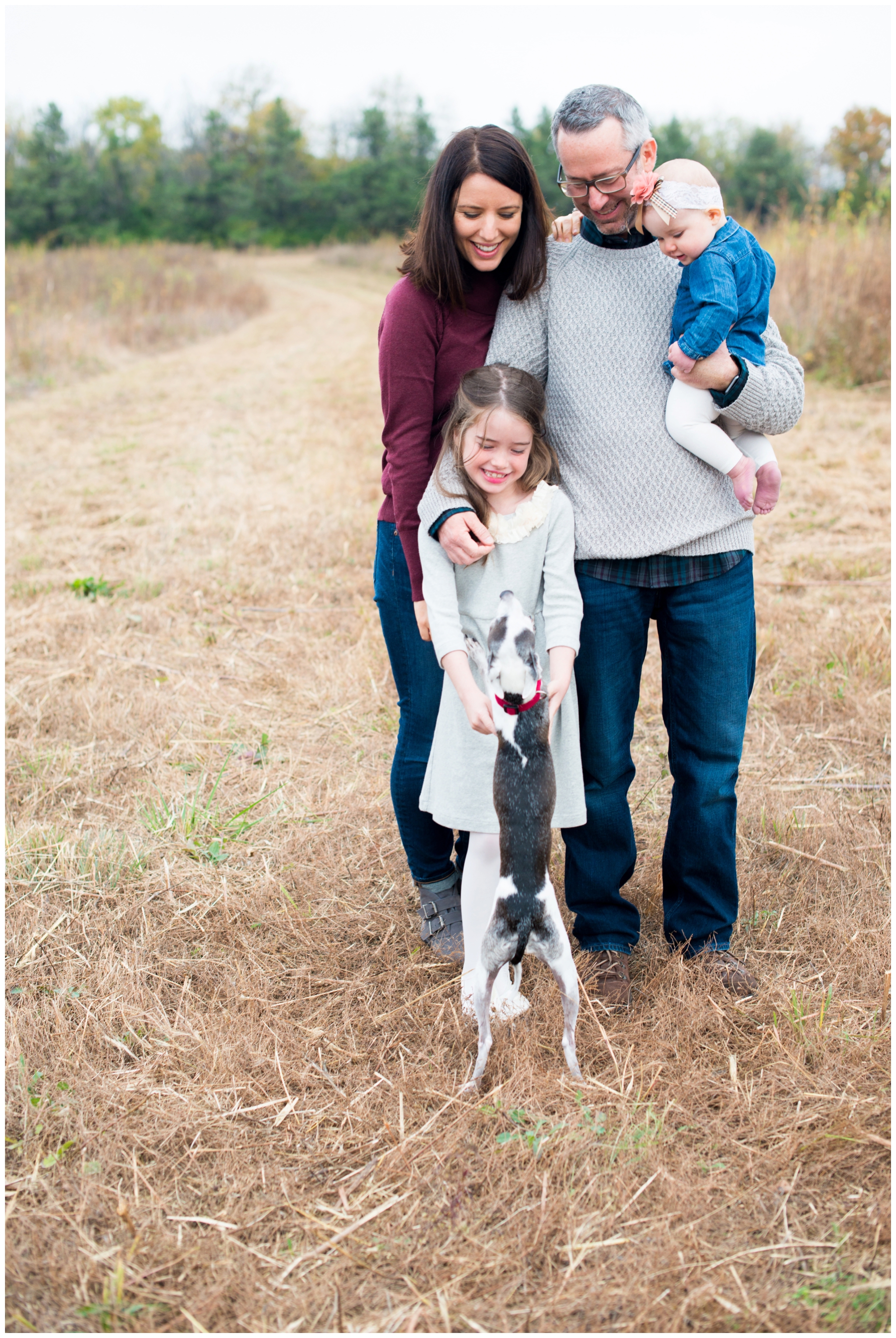 sunrise-family-pictures-at-shawnee-mission-park_0005