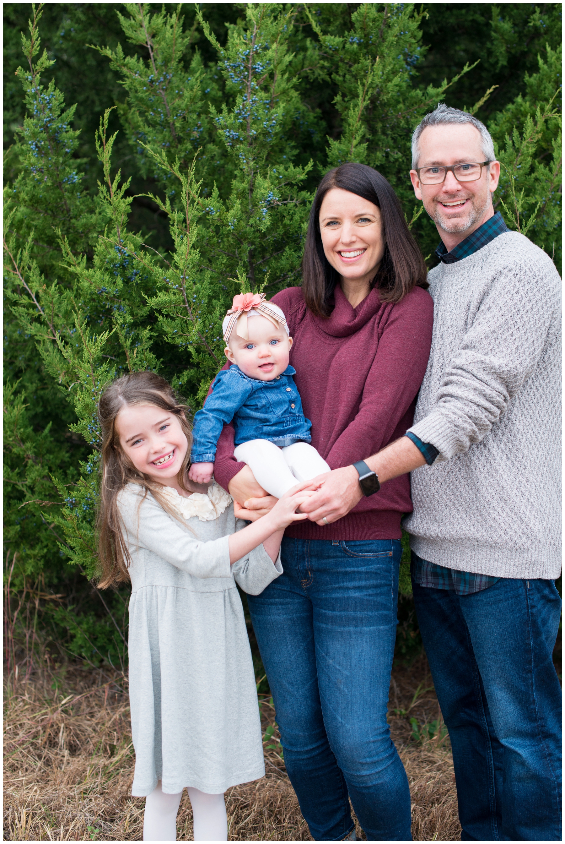 sunrise-family-pictures-at-shawnee-mission-park_0023
