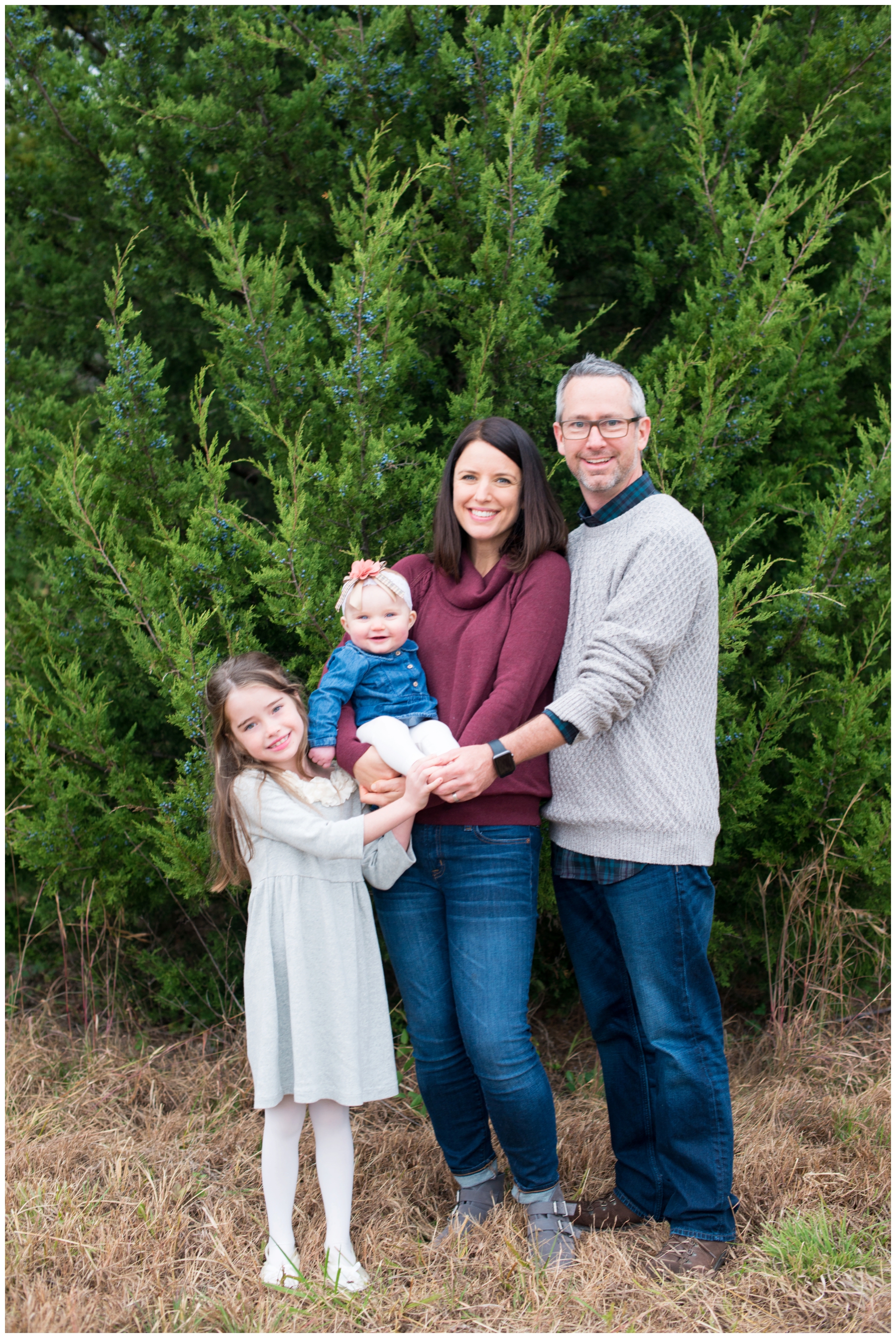 sunrise-family-pictures-at-shawnee-mission-park_0026