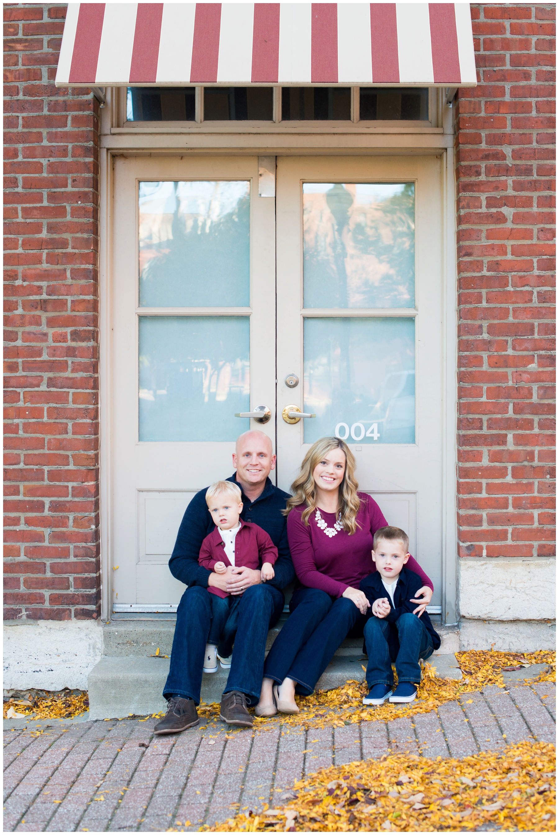 fall-family-pictures-downtown-kansas-city_0001