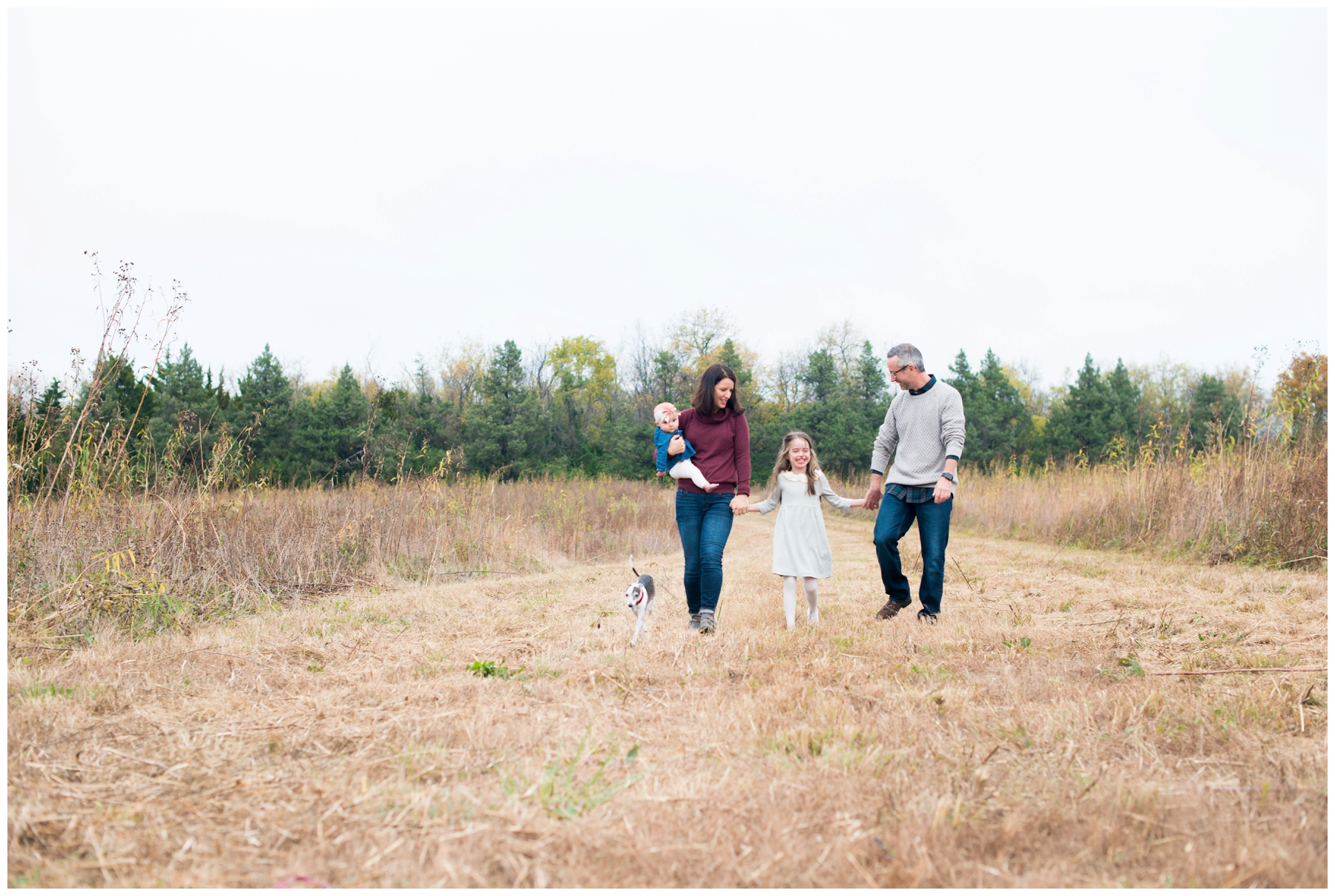sunrise-family-pictures-at-shawnee-mission-park_0001